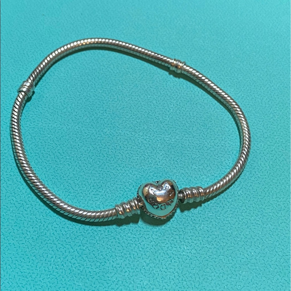 Pandora Bracelet with 6 charms